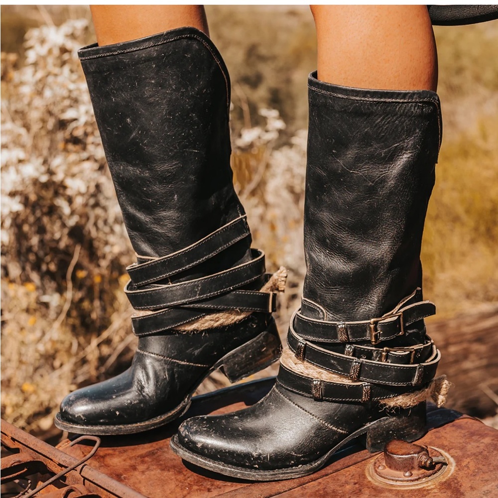 Freebird Drove Boots - Size 9